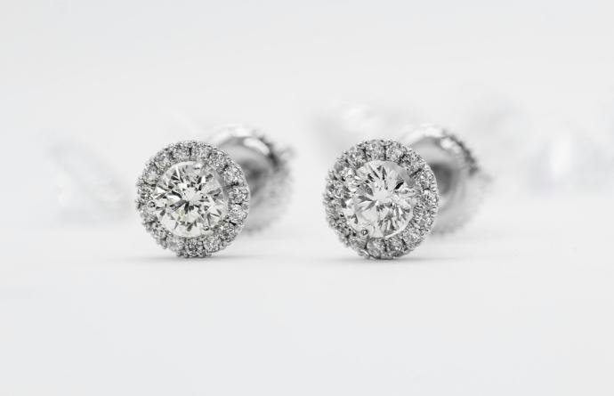 silver and diamond studded ring